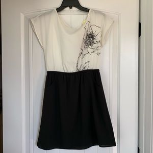 Francesca’s black & white backless dress w/flower